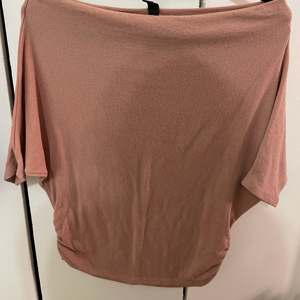 Windsor Off the shoulder pink top